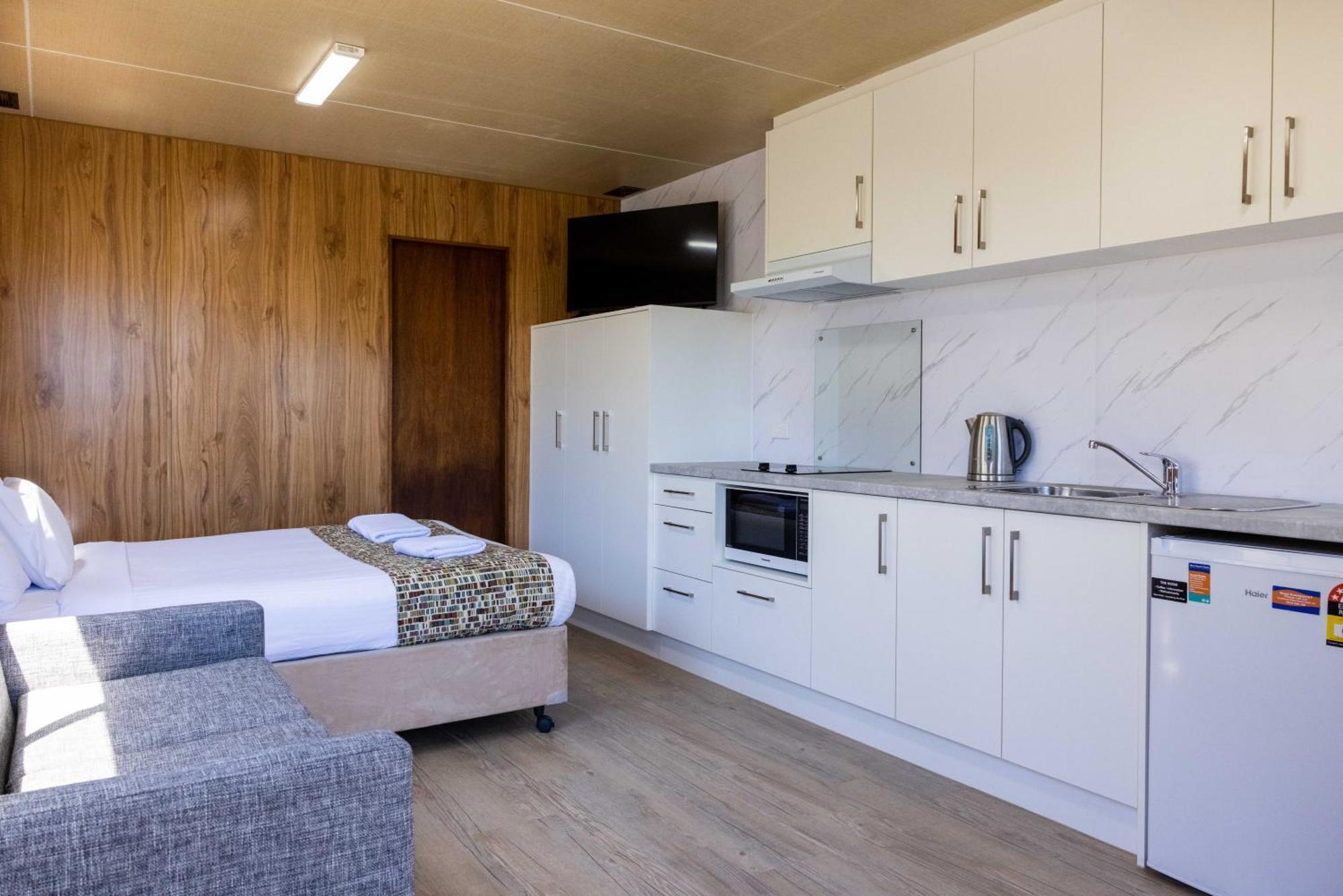 Discovery Parks - West Beach Parks Adelaide Room photo